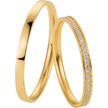Wedding rings in 8ct Gold