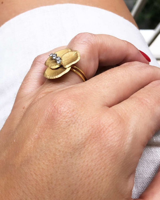 Δαχτυλίδι με σχέδιο νούφαρο SAVVIDIS από χρυσό 14Κ με ζιργκόν (Νο 54)