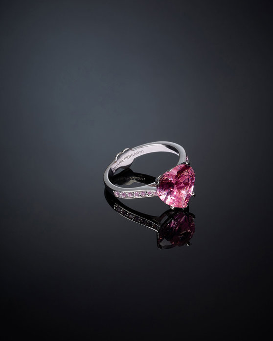 Δαχτυλίδι CHIARA FERRAGNI First Love από επιροδιωμένο κράμα μετάλλων με ζιργκόν (No 18)