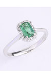 18ct White Gold Ring with Diamonds and Emerald (No 53)